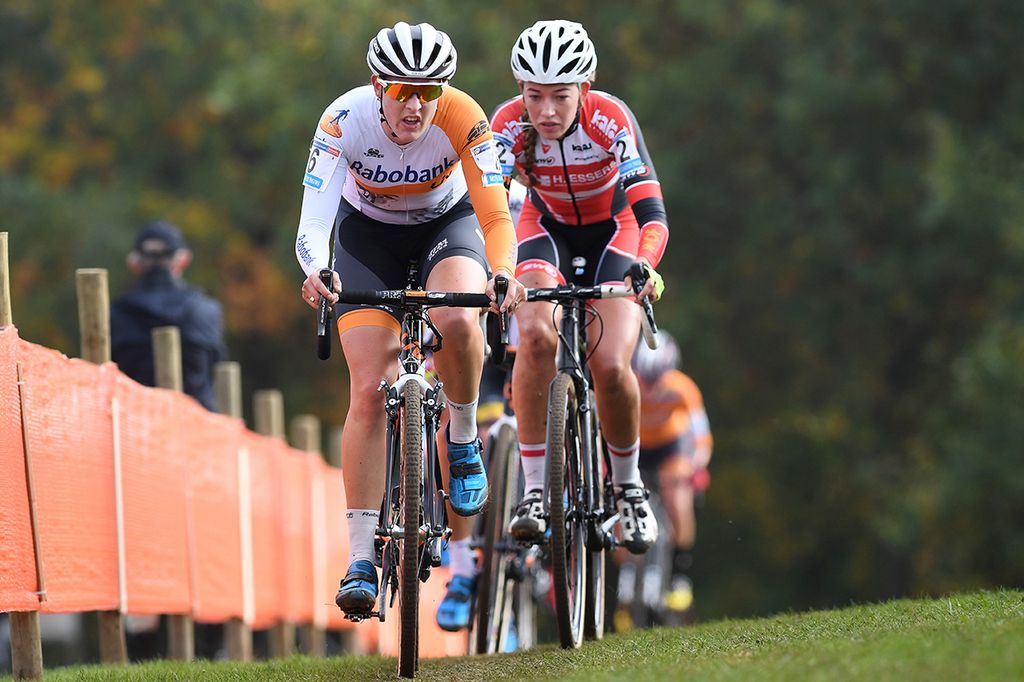 Lucinda Brand chasing