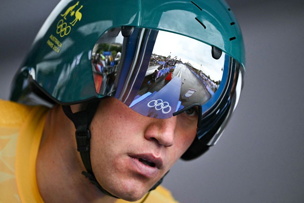 Australia&#039;s Lucas Plapp prepares to take the start of the men&#039;s road cycling individual time trial during the Paris 2024 Olympic Games in Paris, on July 27, 2024. (Photo by Ben STANSALL / AFP)