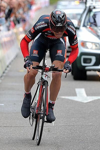 Gutierrez sprints for the line with everything he has left.