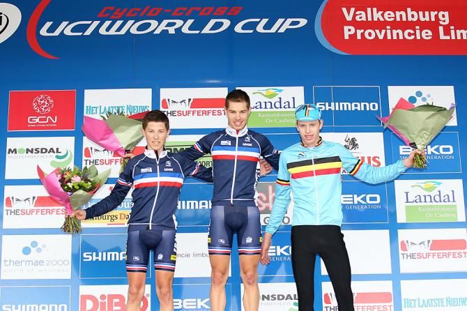 Junior men's podium at the Valkenburg 'cross World Cup (L-R): Joshua Dubau (France), Lucas Dubau (France) and Yannick Peeters (Belgium)