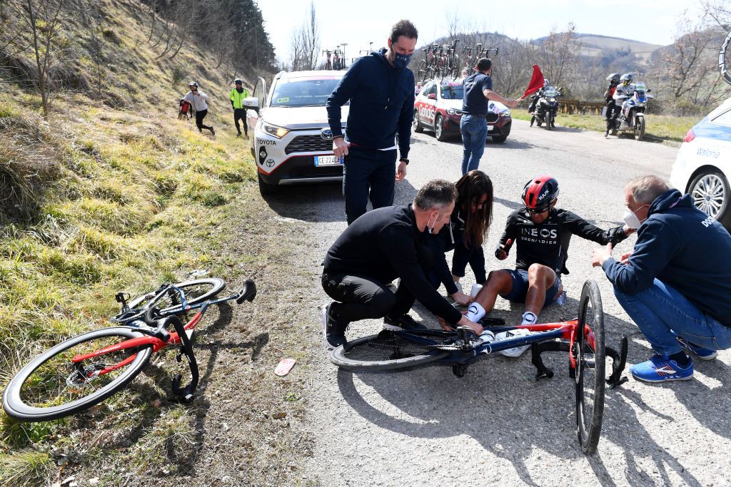 CARPEGNA ITALY MARCH 12 Jhonnatan Narvaez Prado of Ecuador and Team INEOS Grenadiers is assisted by the medical team after his crash during the 57th TirrenoAdriatico 2022 Stage 6 a 215km stage from Apecchio to Carpegna 746m TirrenoAdriatico WorldTour on March 12 2022 in Carpegna Italy Photo by Tim de WaeleGetty Images