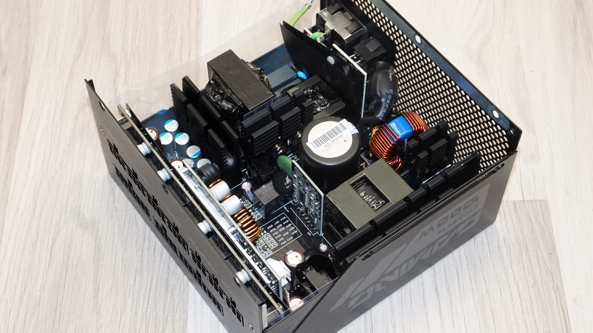 Обзор блока питания Gigabyte Gaming 1000GM PG5: надежность и защита — иллюстрация 22 к материалу