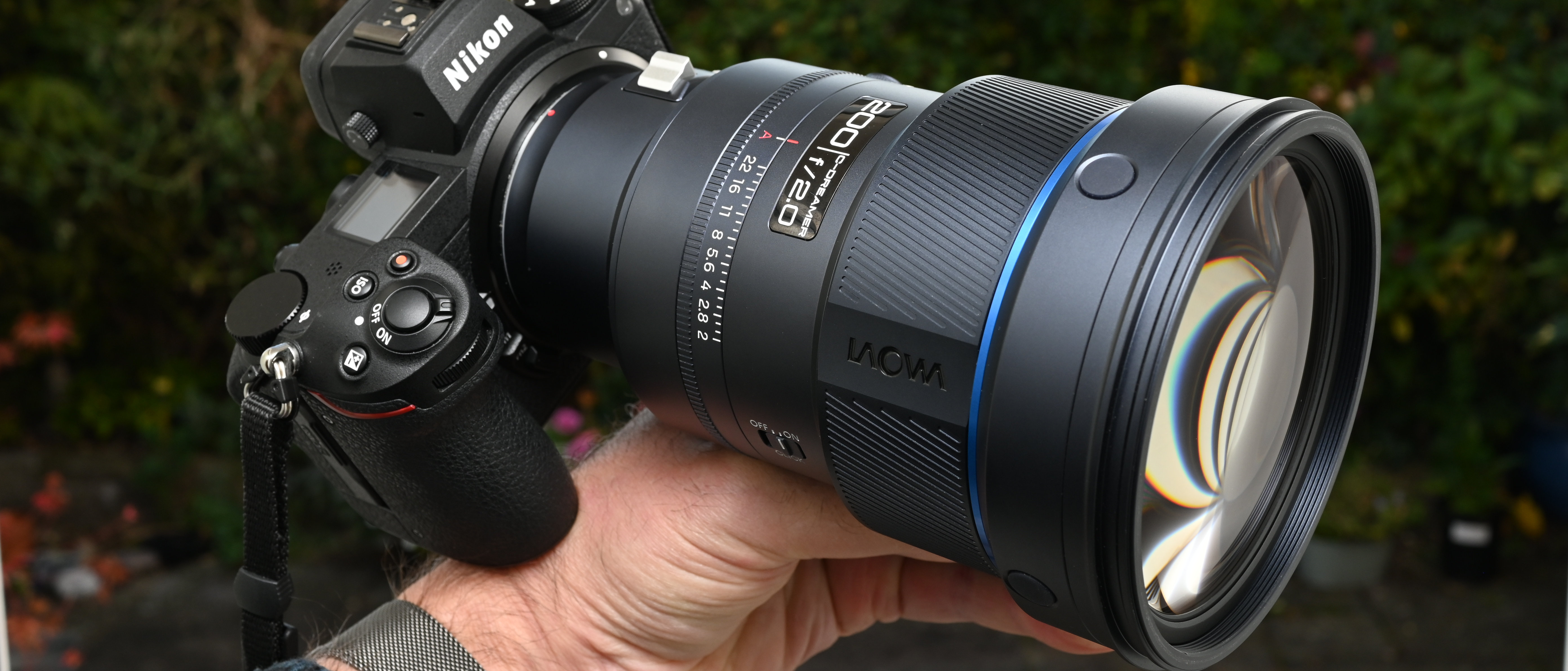Laowa 200mm f/2 AF FF product shot
