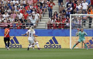 Jennifer Hermoso took advantage of an awful defensive error to score for Spain against the United States