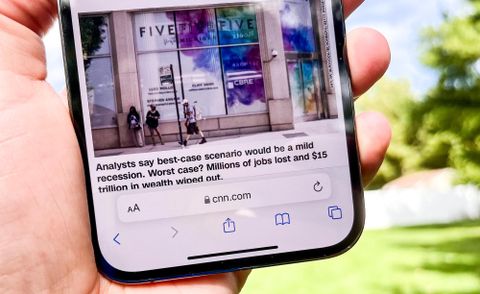How to use the new tab bar in iOS 15 Safari | Tom's Guide