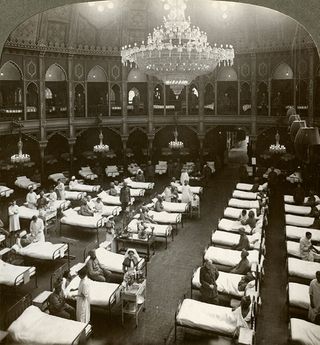 Inside the war hospital at Brighton during World War I, 1914-1918