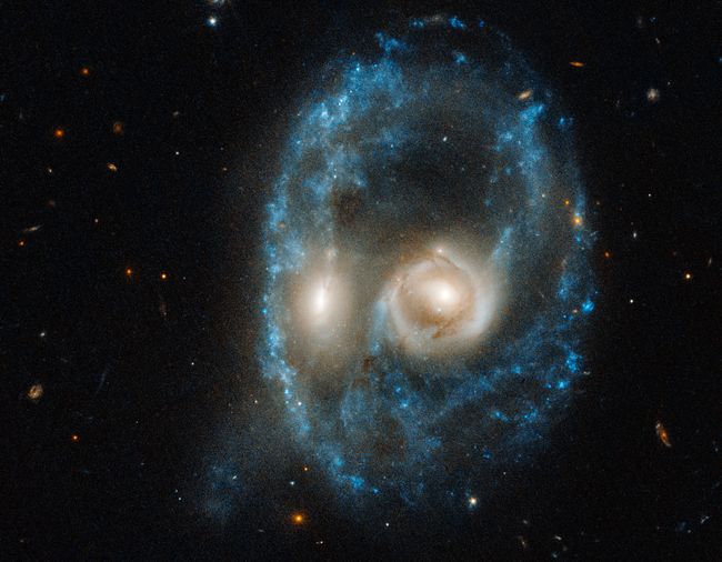 Colliding Galaxies Form Piercing Eyes of 'Ghost Face' in New Hubble Telescope Image