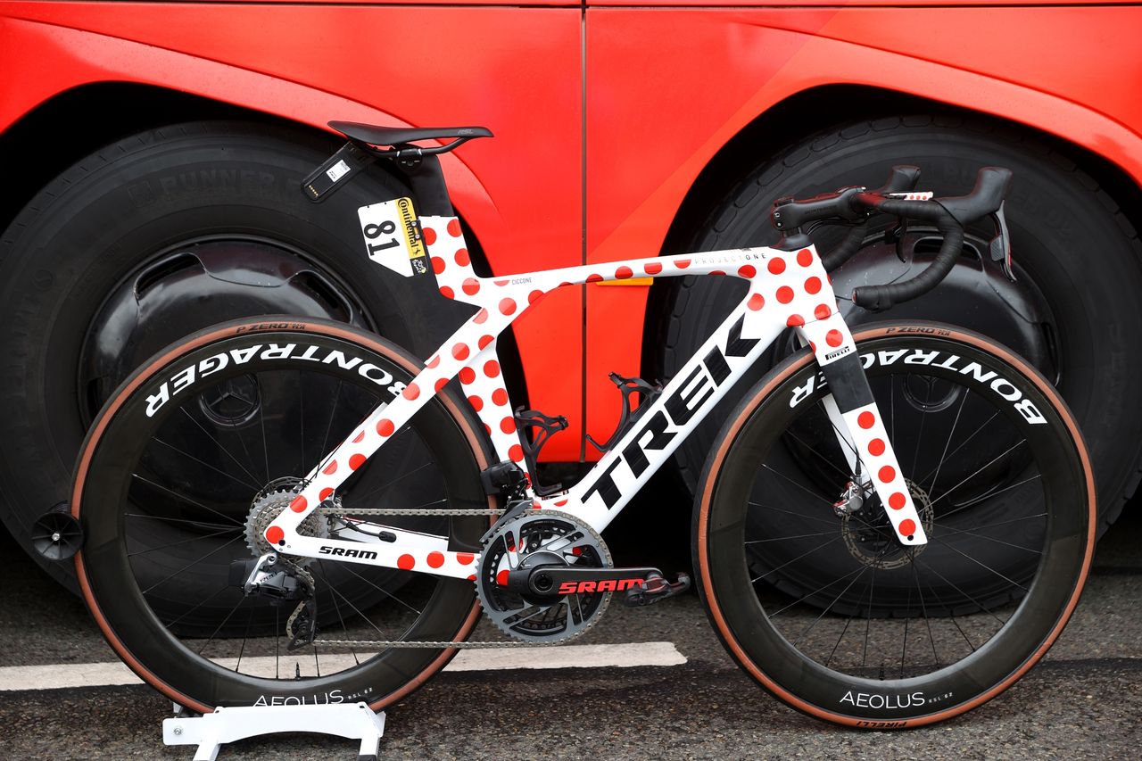 Julio Ciccone's Polka dot themed bike tour de france 2023
