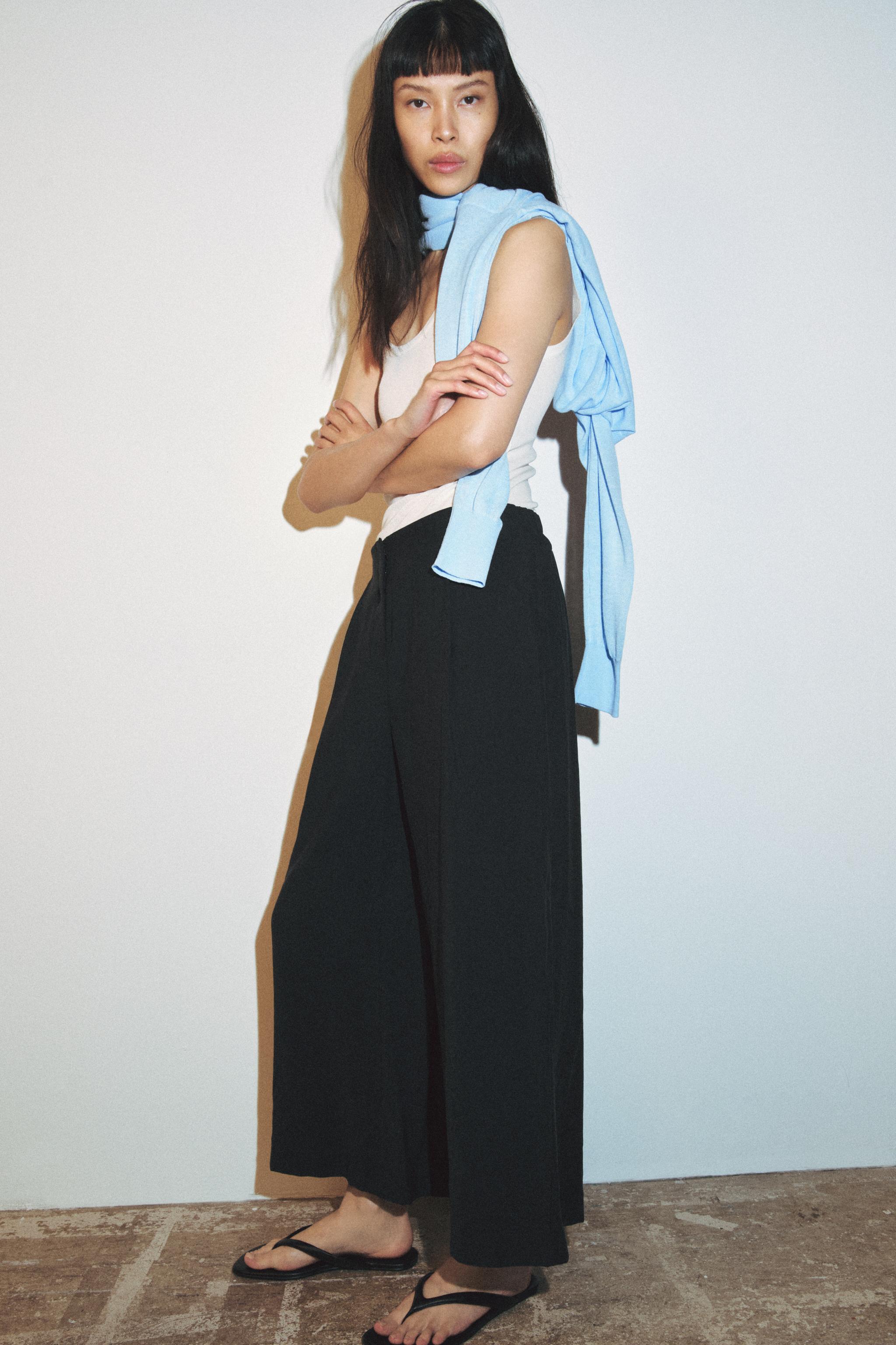 Pleated Culotte Pants