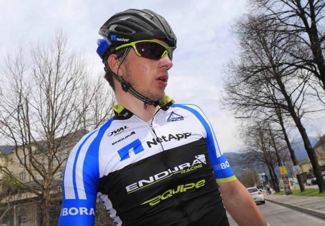 Leo K&ouml;nig (NetApp-Endura) prepares for the Giro del Trentino