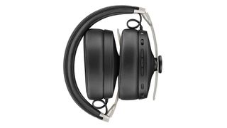 Sony WH-1000XM4 vs Sennheiser Momentum 3: which is better?