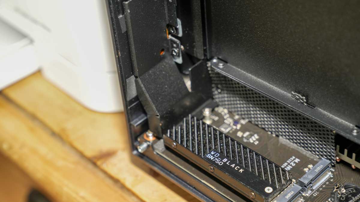 UGREEN NASync iDX6011 Pro