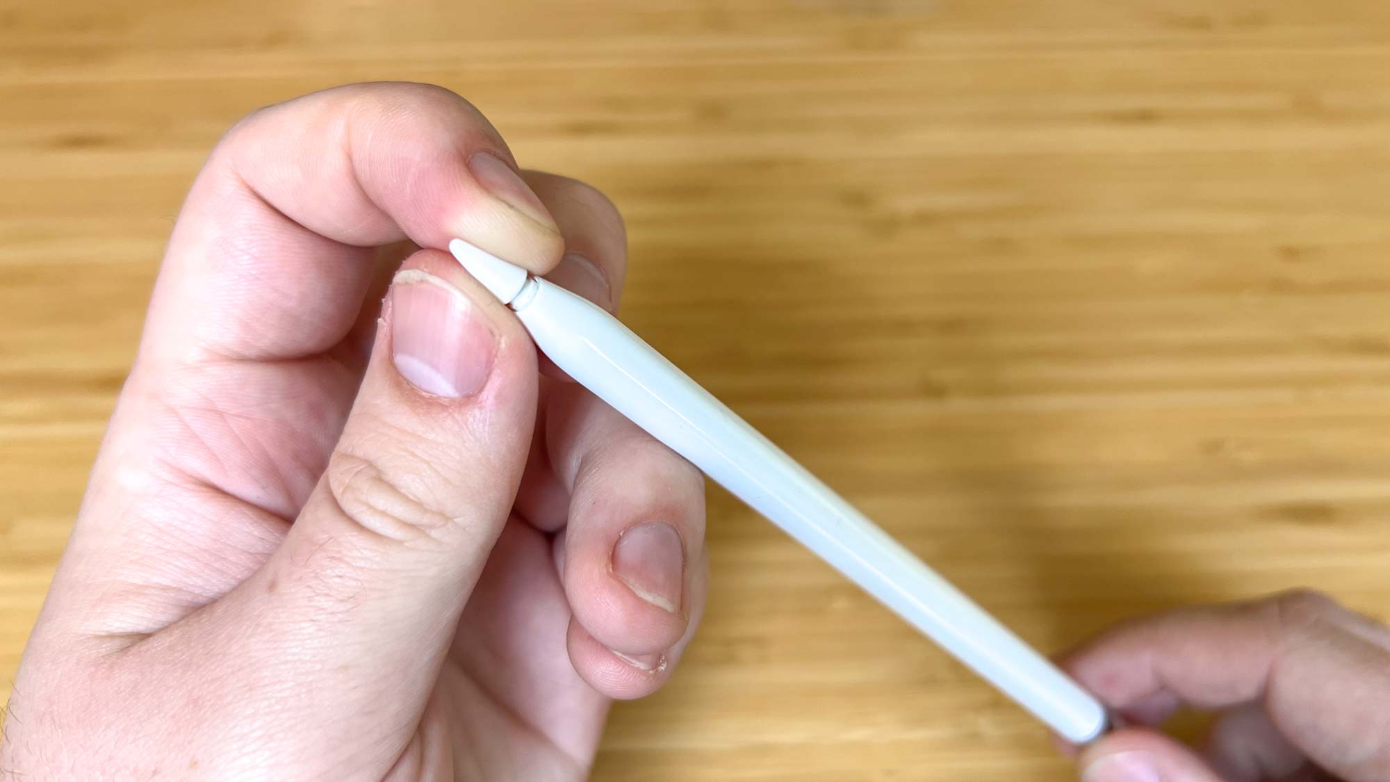 Apple Pencil with nib partially loosened