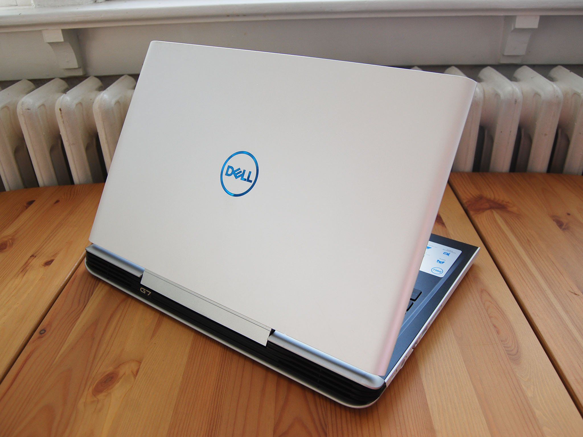 DELL　NG55-8NLW　ノートパソコン Dell G7 ホワイト 白 Dell G7 15 7588 review: Budget gaming laptop with impressive