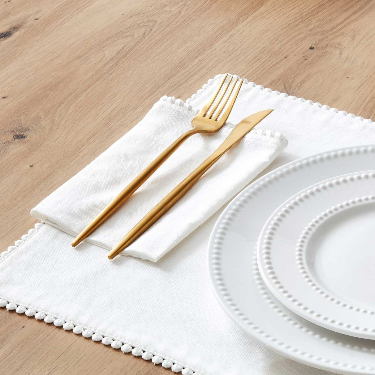 Girona Set of 4 Pom Pom Napkins - White
