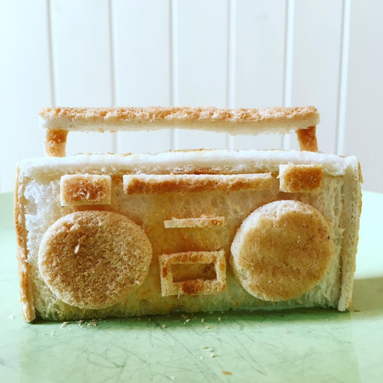 A Beastie Boys-inspired ghetto blaster