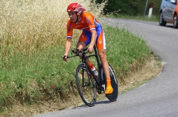 Tom Dumoulin (Nederland National Team) time trials himself to a stage win at Girobio.