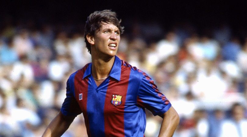 Gary Lineker playing for Barcelona