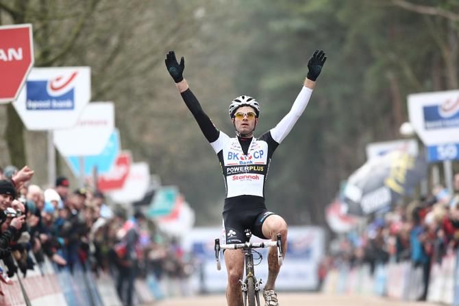 Niels Albert (BKCP-Powerplus) wins in Lille
