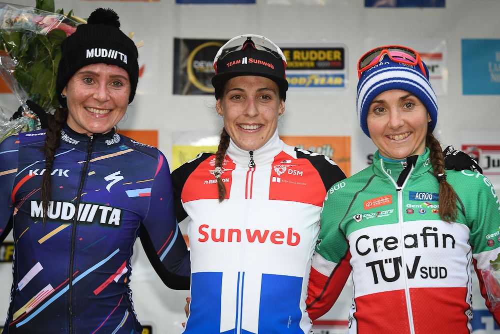 Nikki Brammeier, Lucinda Brand and Eva Lechner on the Vlaamse Druivencross podium