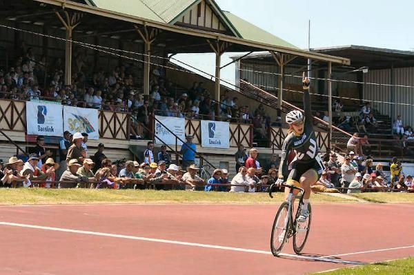 Isabella King was convincing in victory during the women's wheel race.