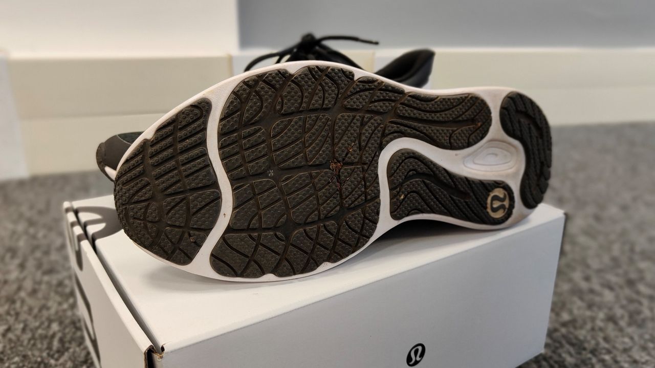 Lululemon Blissfeel women's running shoes