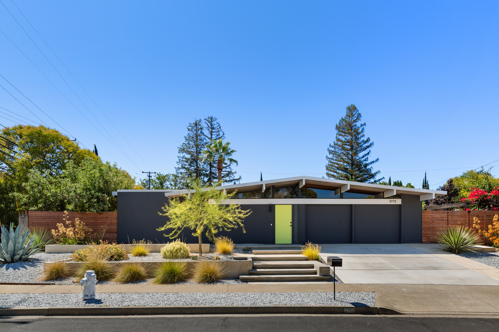 The street facade of 3772 Gainsborough Drive, Oakland
