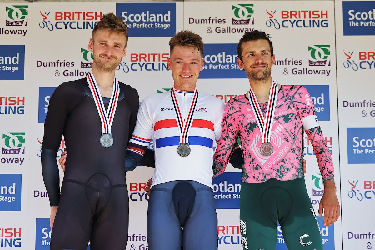 Men's time trial podium (L to R): silver medalist Dan Bigham, winner Ethan Hayter, and bronze medalist James Shaw