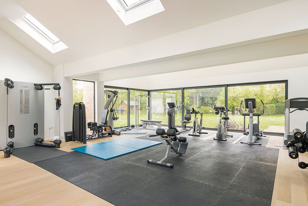 House for sale with an indoor gym: The Grange Manor House, Lolworth, Cambridge