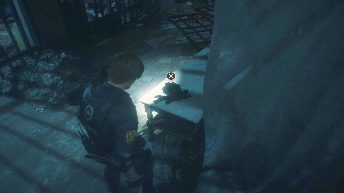 All Resident Evil 2 Hip Pouch locations to increase inventory space ...