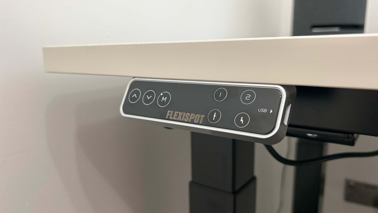 FlexiSpot E7Q