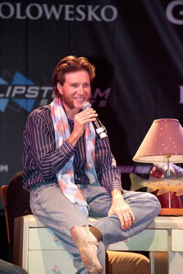 Dave Zabriskie entertains the audience