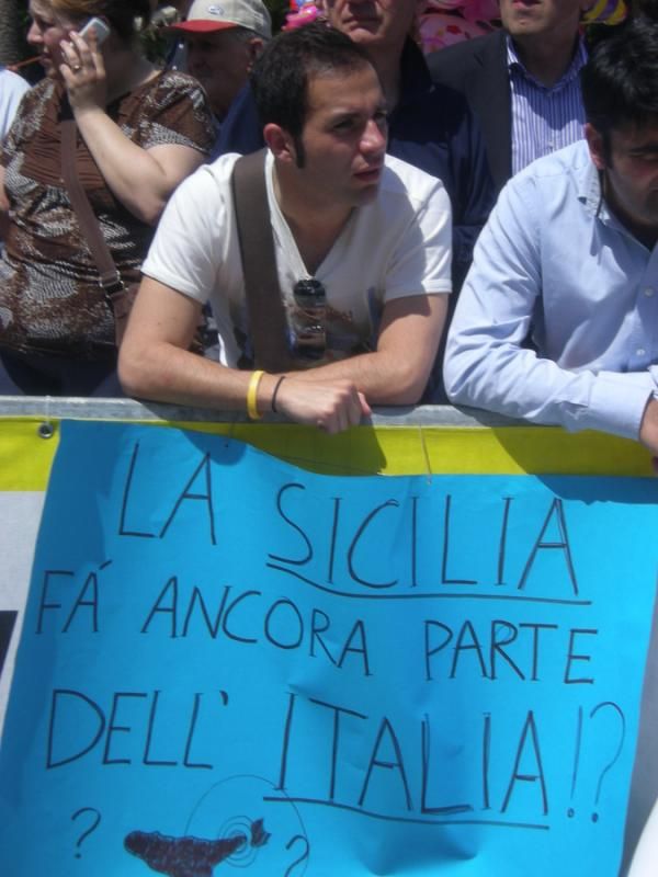 Is Sicily still part of Italy -asks this fan.