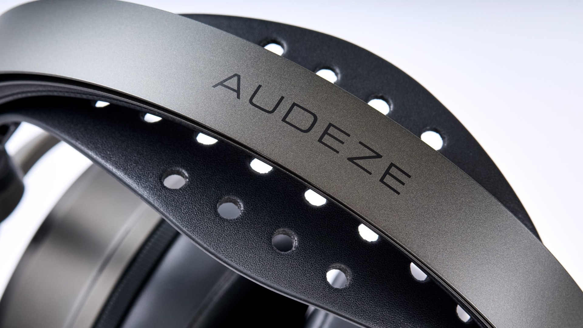 Close up on headband of Audeze Maxwell 2 showing expanded surface area and ventilation holes