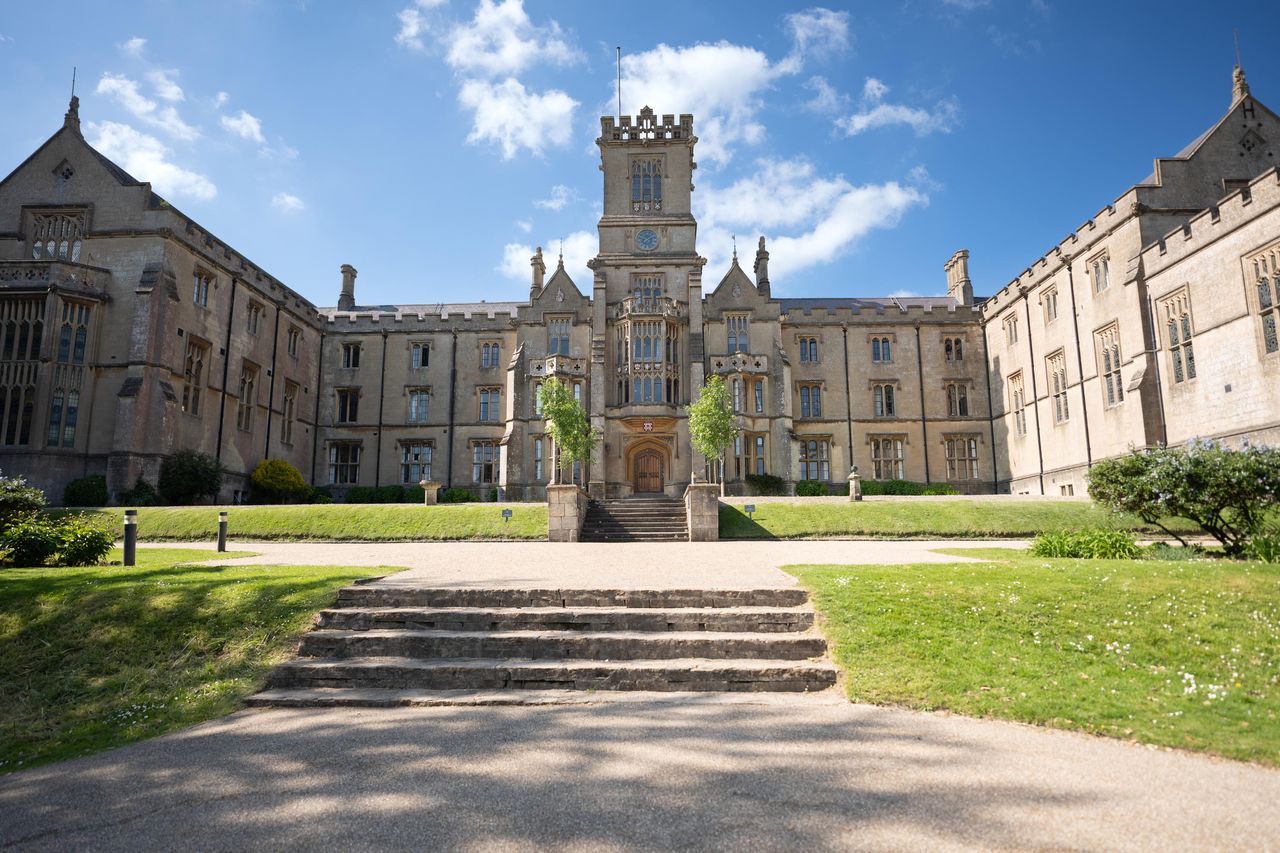 Kingswood School in Bath