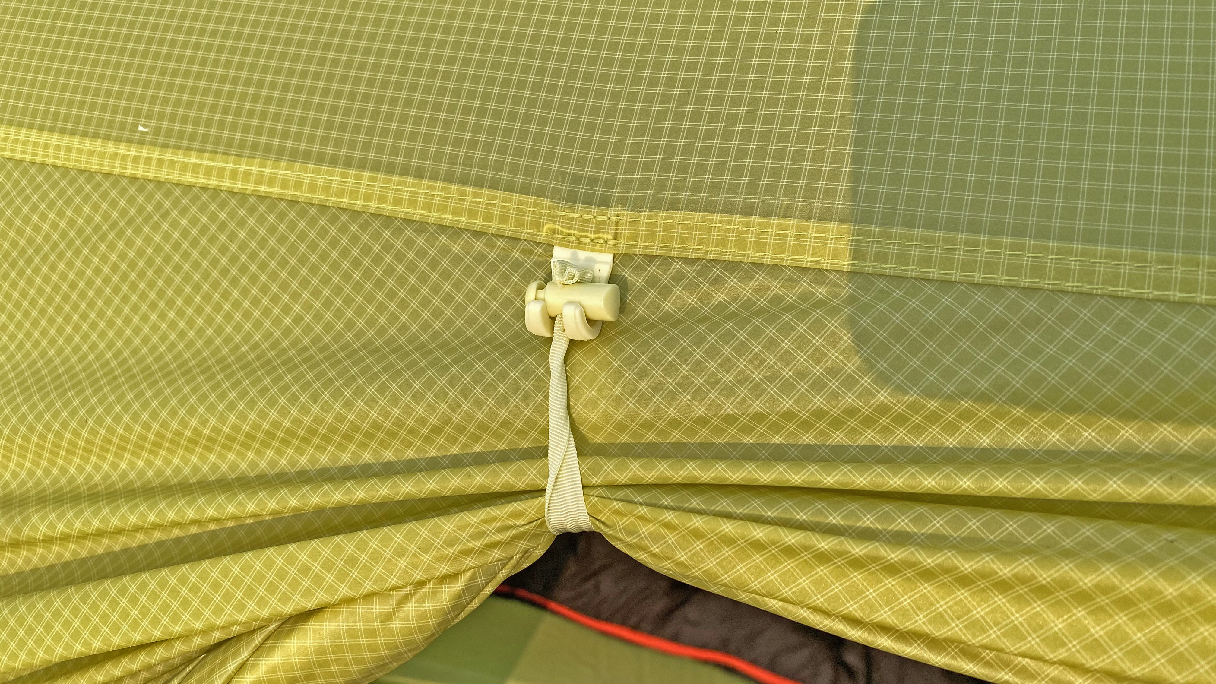 Showing the Nemo Dagger Osmo&#039;s one-handed Gatekeeper door clips