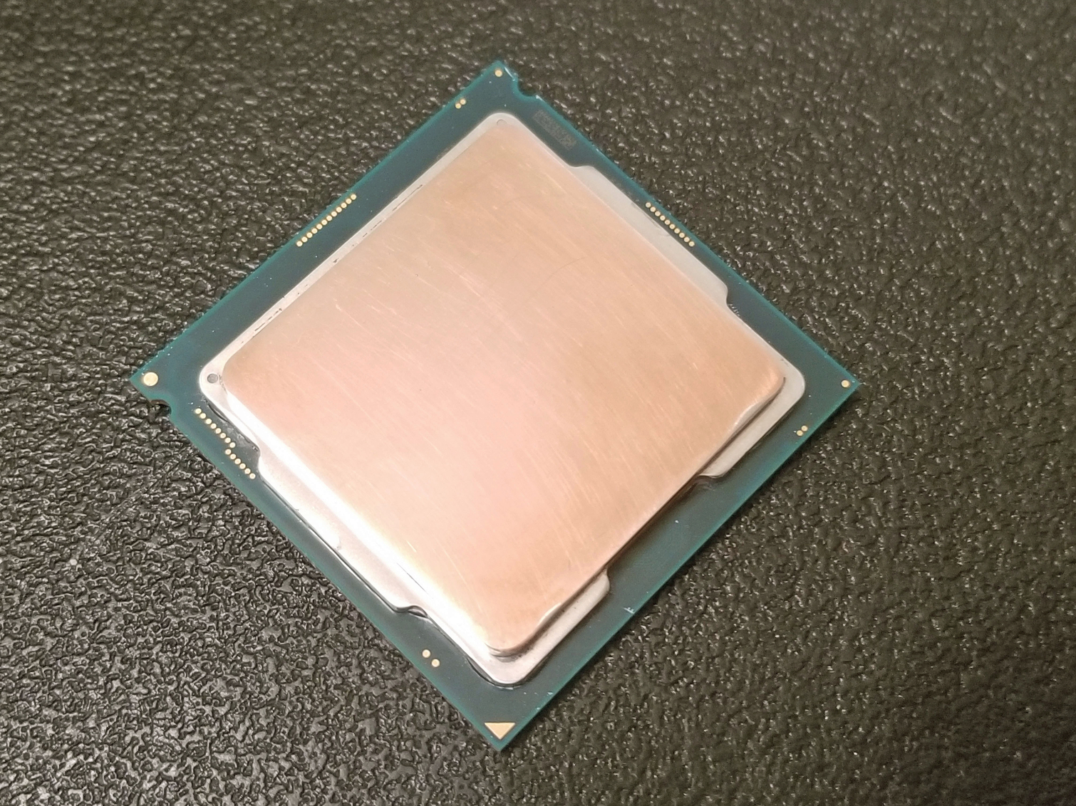 Intel Core i9-9900KF Review: Disabled Graphics and No