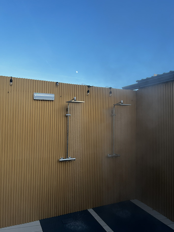 images of Lowlu sauna, open air timber structure