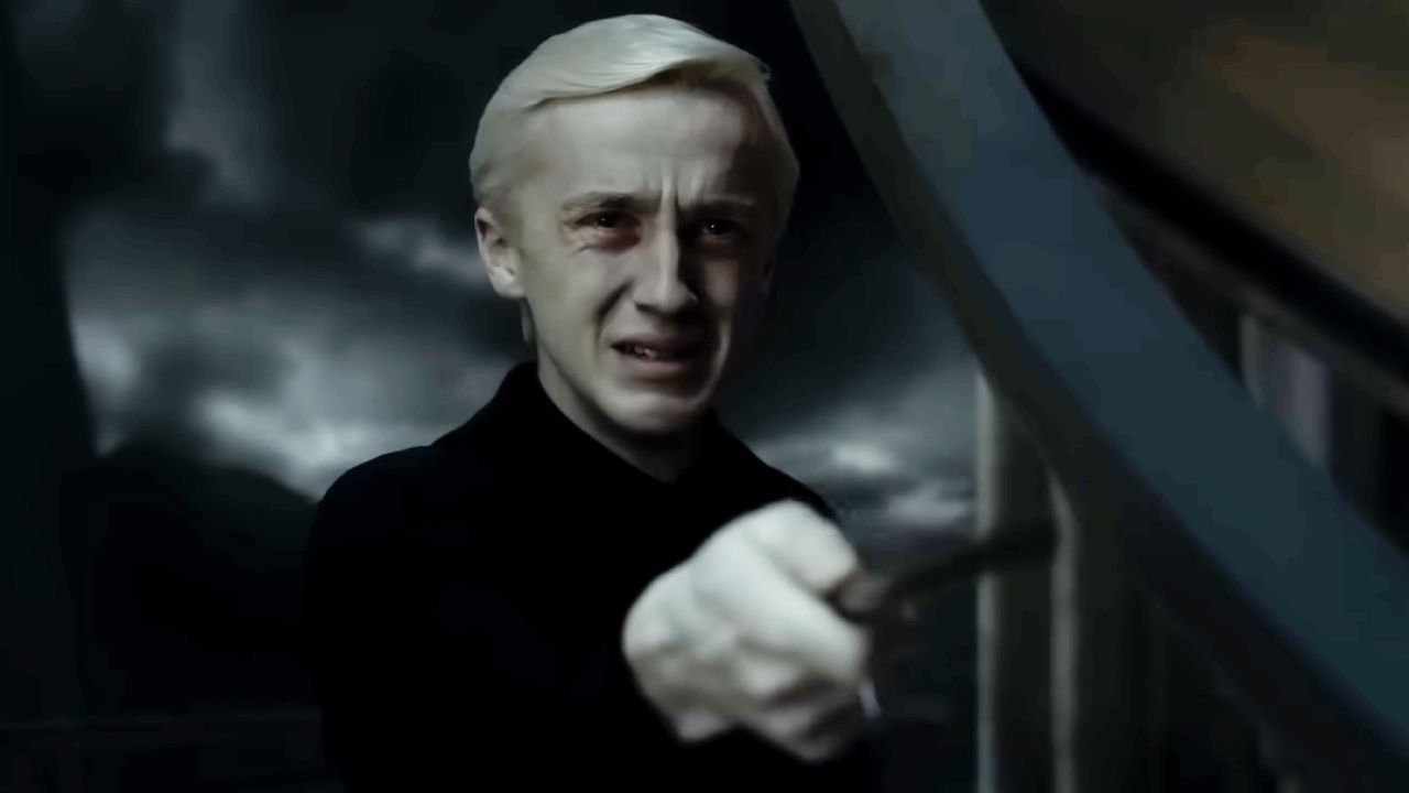 Hoe Tom Felton werd bespot door Harry Potter co-ster Michael Gambon tijdens het filmen van de dood van Perkamentus