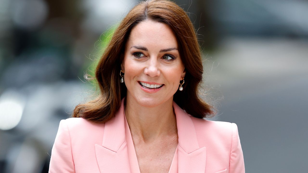 Kate Middleton's first official outing after surgery removed from ...