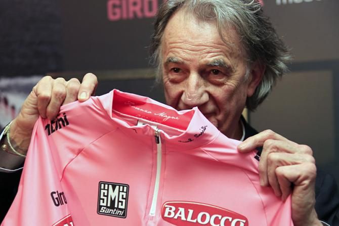 The new maglia rosa features the signature of Italy's Fiorenzo Magni, a three-time Giro champion, inside the collar.