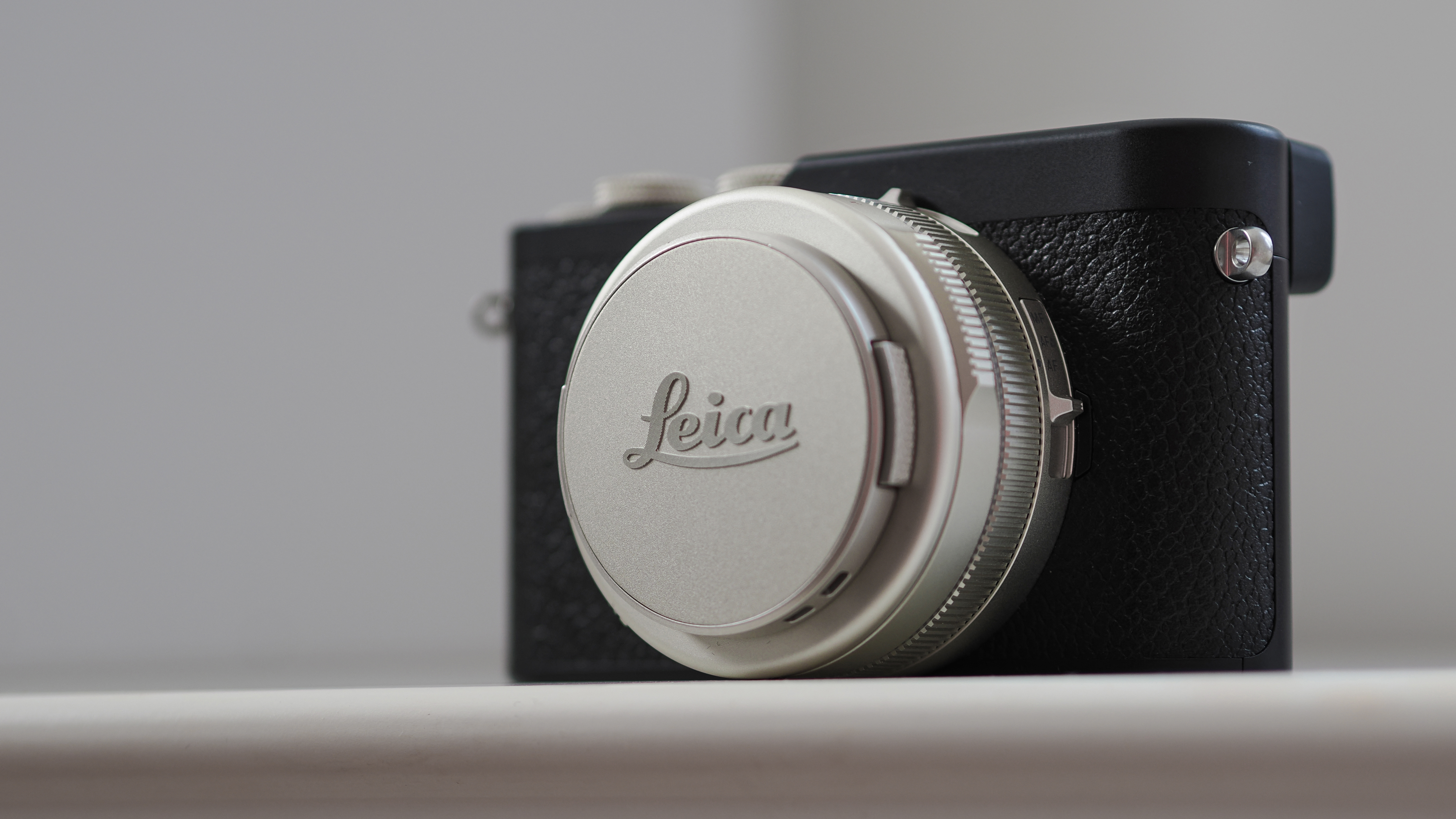 Leica D-Lux 8 100 Years of Leica edition