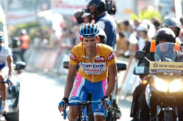 Daniele Bennati (Lampre-Fondital) wasn't hurt too badly but lost any chances of another victory, let alone defending his jersey.