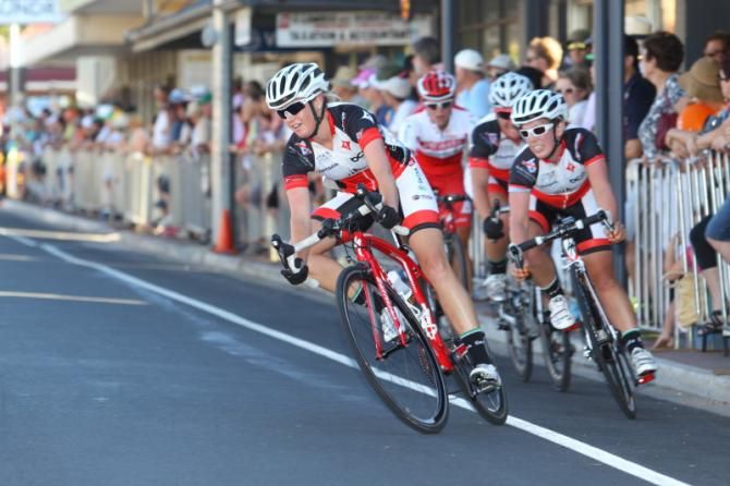 The Specialized BCD Skoda women take a corner