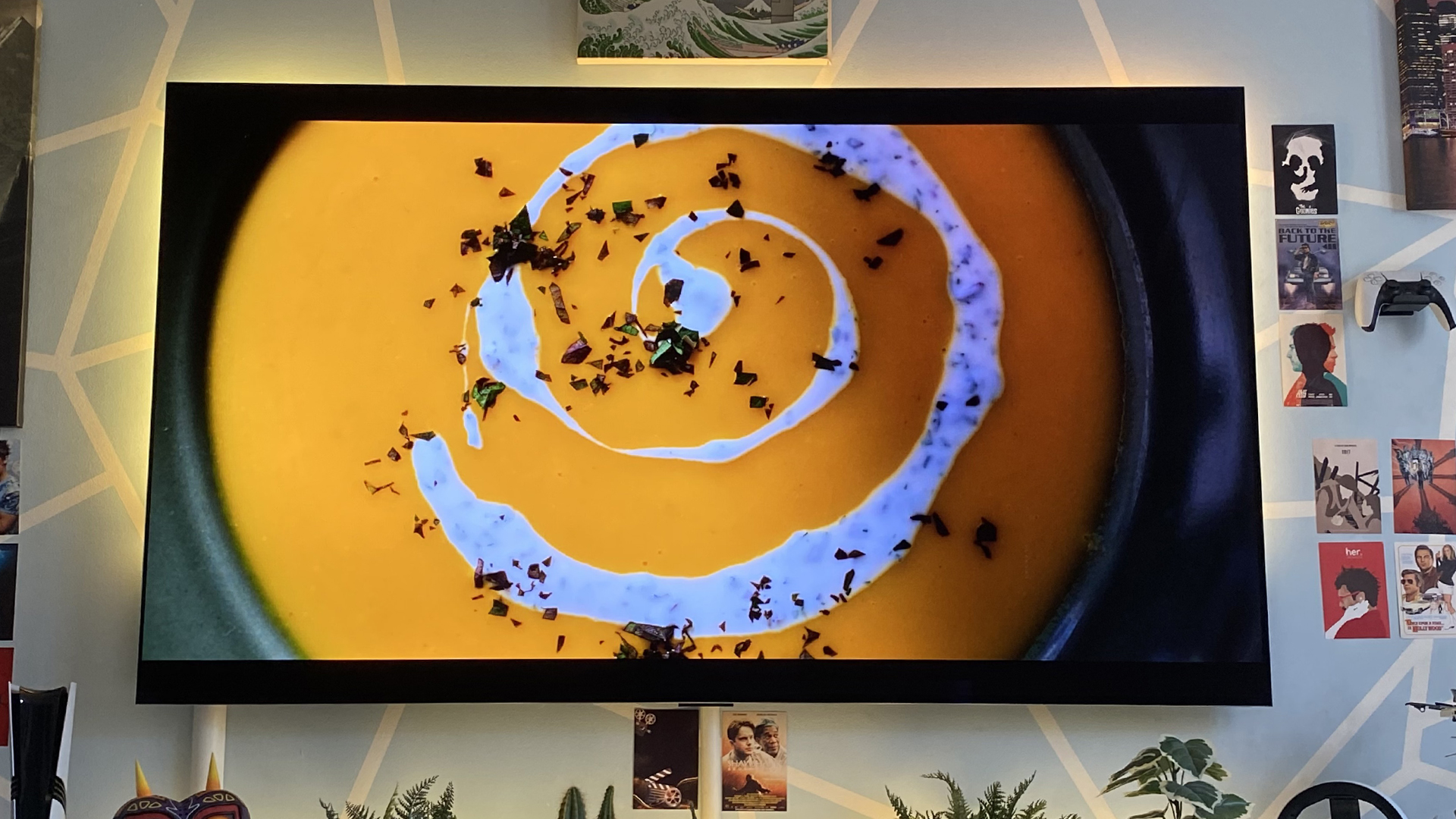 Philips Hue Play HDMI Sync Box 8K showing image of soup with yellow lights