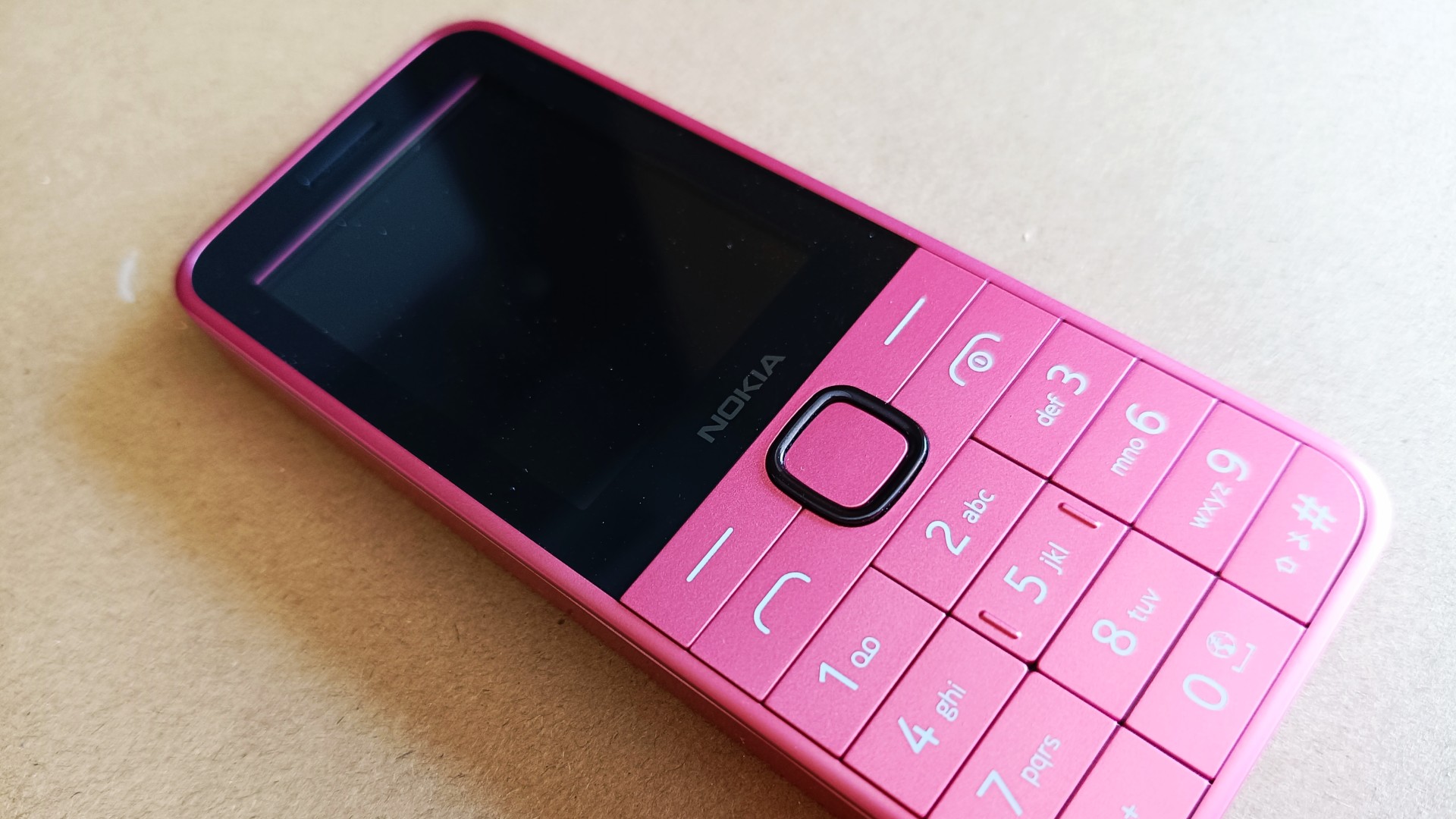 Nokia 225 4G (2024) in hand