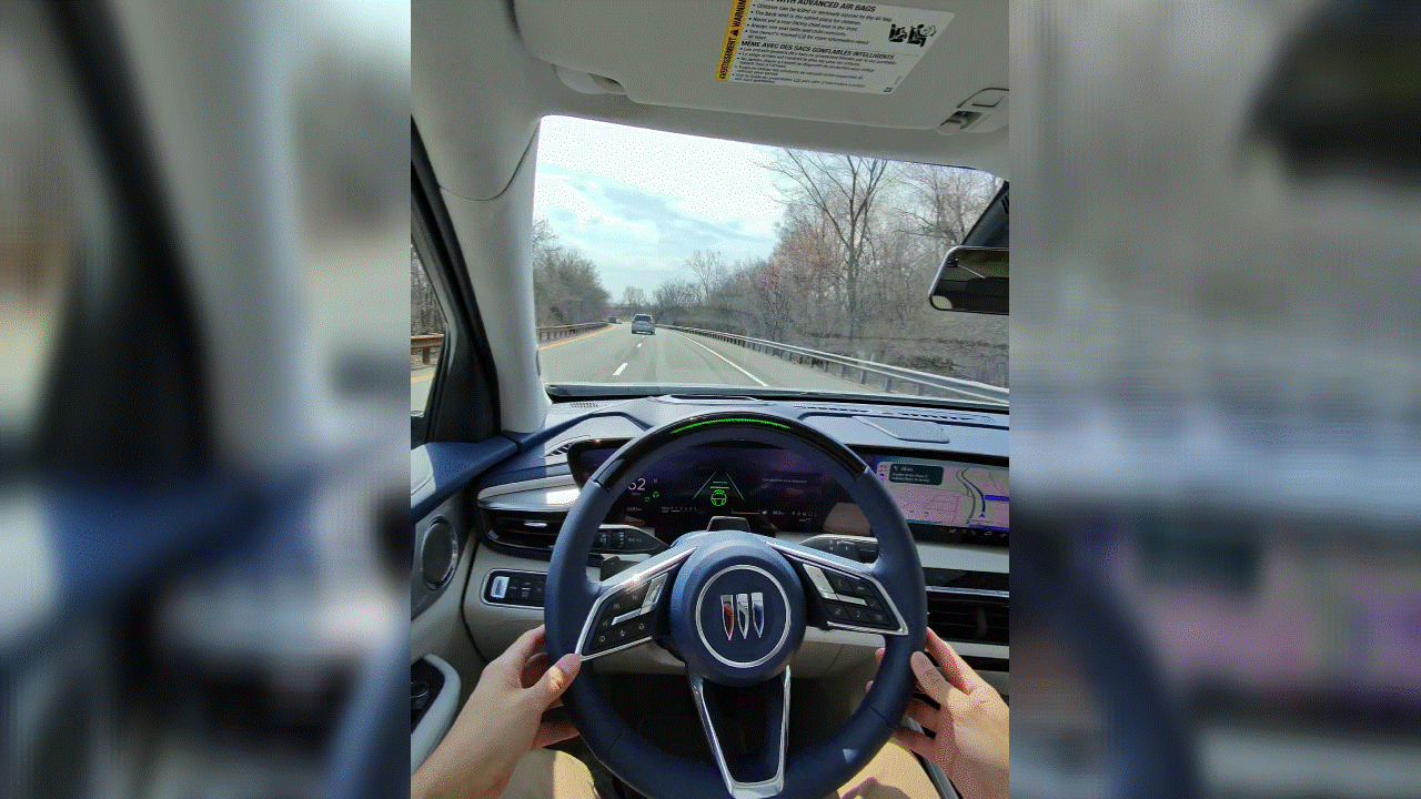2026 Buick Enclave Avenir AWD Super Cruise Control animation.