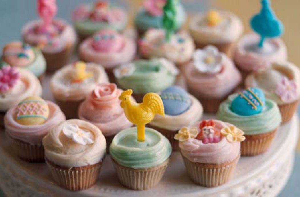 Easter vanilla cupcakes