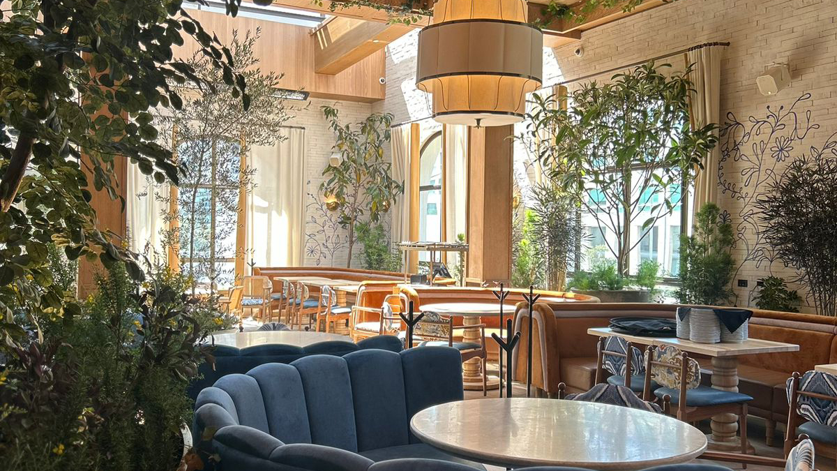 The interior of LAVO Mexico City lounge and restaurant.