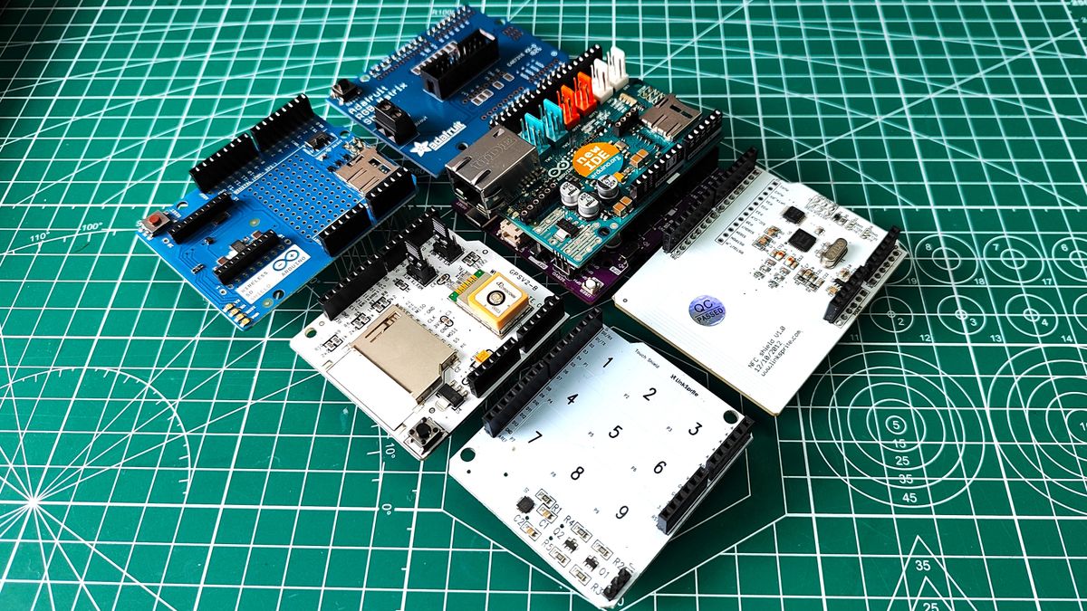 Cytron Maker Uno RP2040